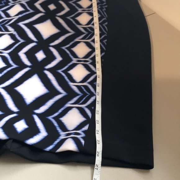 Lane Bryant Black Blue White Ikat Pattern Scuba Knit Pencil Skirt size 20 - Picture 11 of 12
